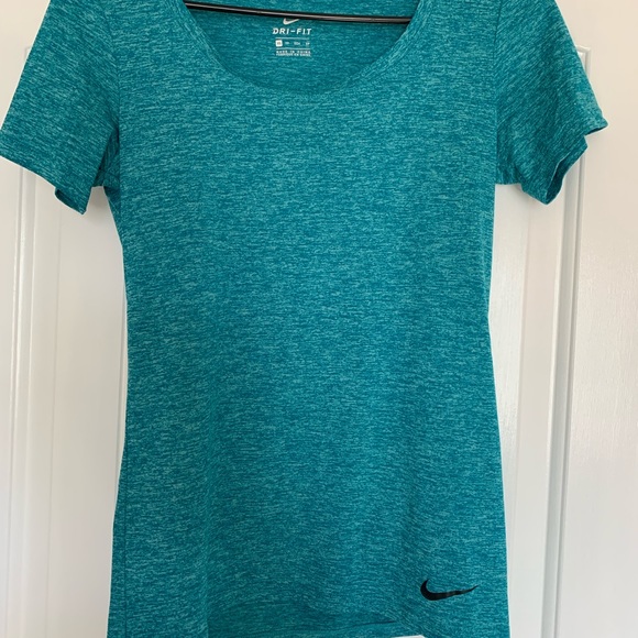 Dark teal Nike tee, size XS - Picture 1 of 4